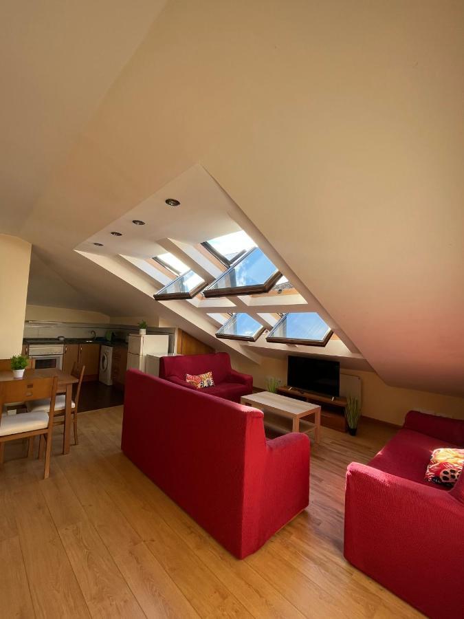 Apartamentosarturo Llanes Laplaza Atico Centrico ภายนอก รูปภาพ